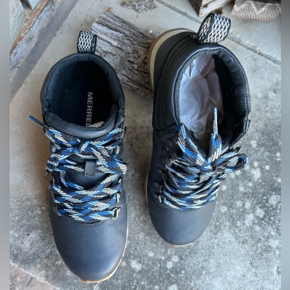 Merrell women’s Alpine hiking ankle black women’s boots Sz-6.5. A - Picture 2 of 13